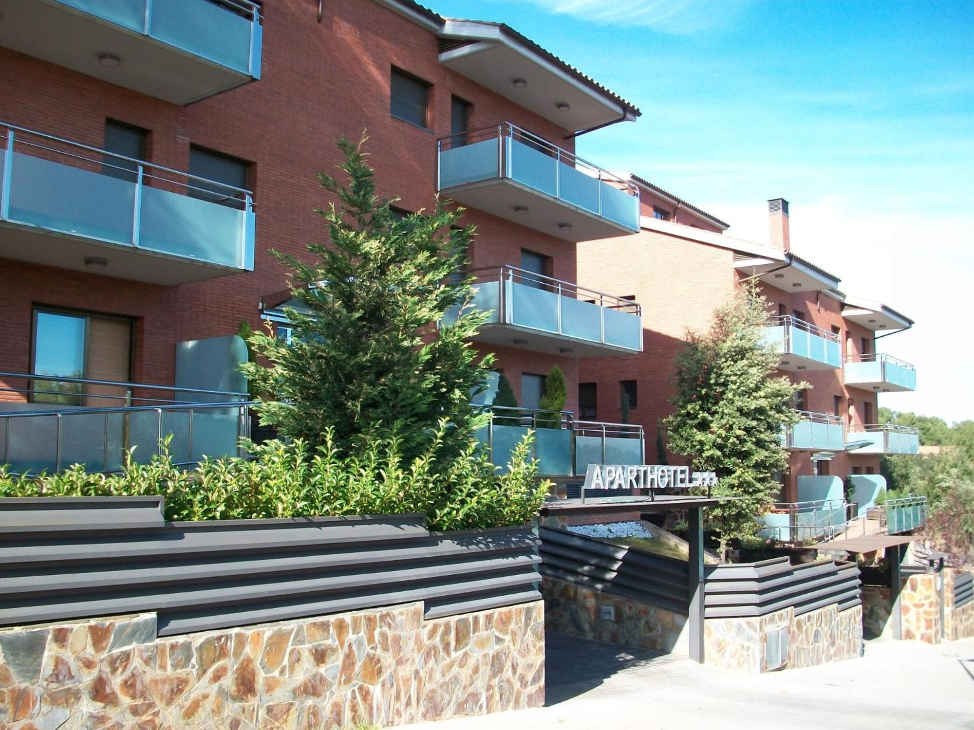 Aparthotel Del Golf Sant Cugat del Valles Exterior photo